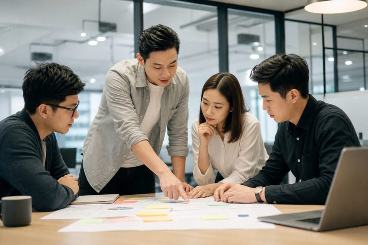 第一步：盤點流程，找出真正適合 AI 導入的切入點｜AI 導入企業 說明圖