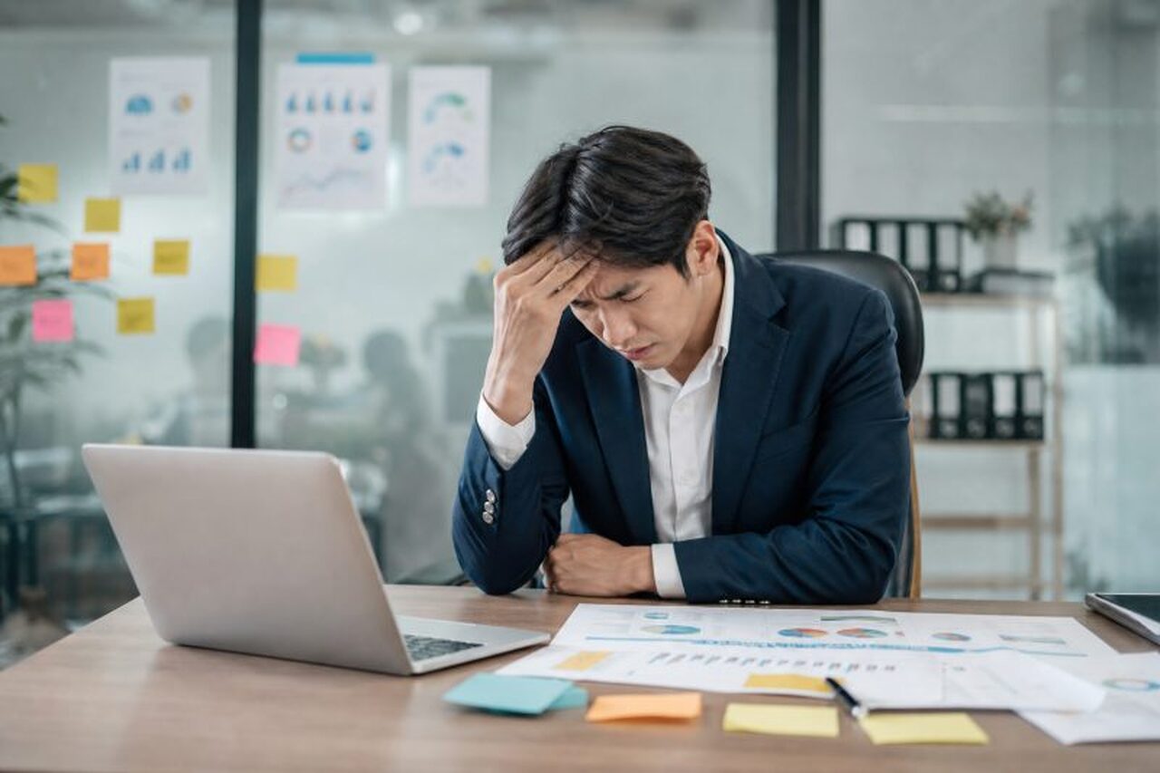 數位行銷策略常見執行錯誤：這些坑多數企業都踩過｜數位行銷策略 說明圖